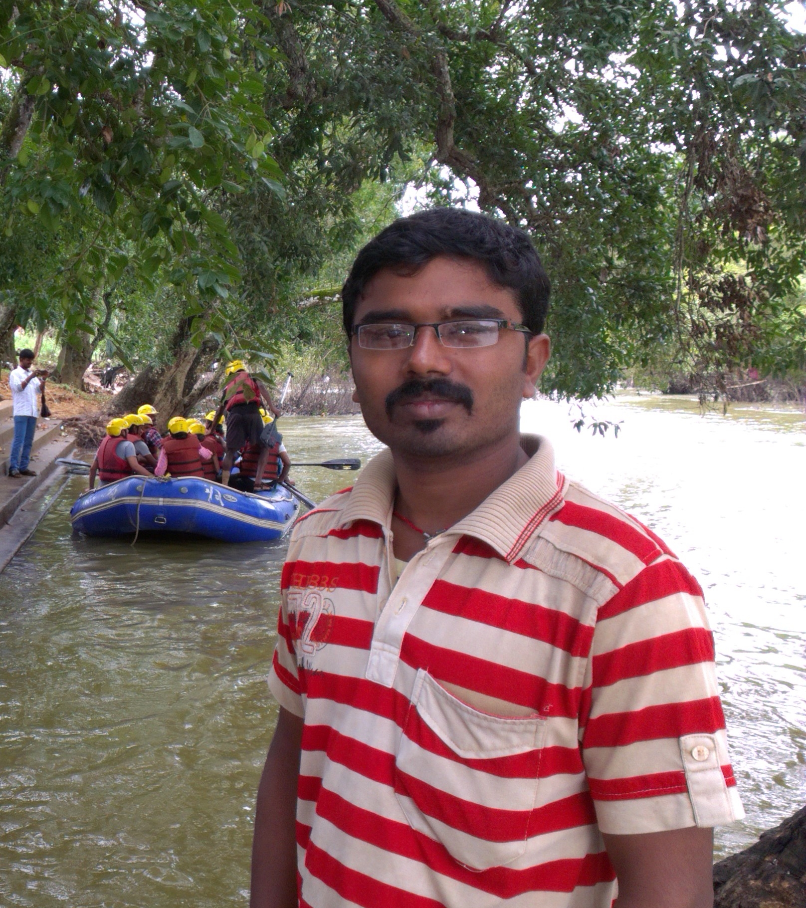 Karthik velan